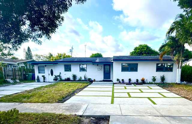 961 Northwest 200th Street Gallery 2