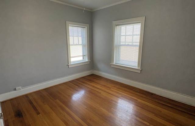 Colbert Apartments (3870 Harney St.) Gallery 4