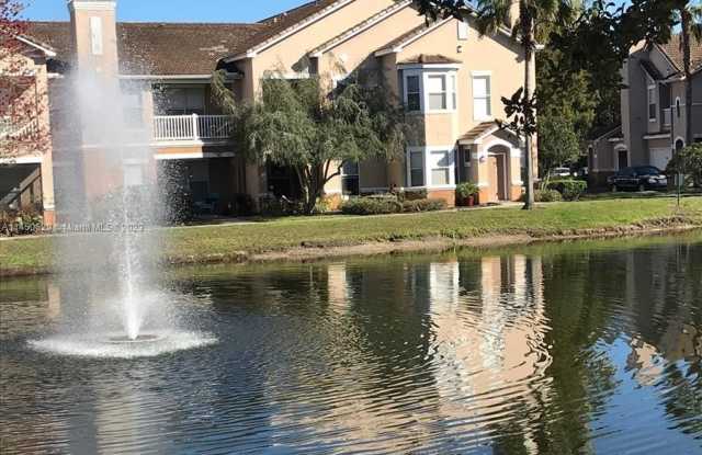 17962 VILLA CREEK DRIVE - 17962 Villa Creek Drive, Tampa, FL 33647