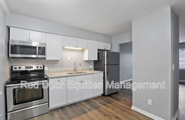 129 West Walnut Street photos photos