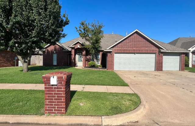 Large 3 Bed 2.5 Bath In Edmond photos photos
