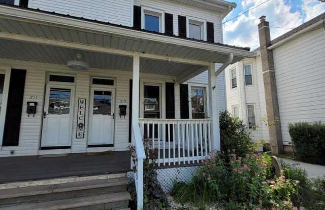 211-213 Montgomery Avenue photos photos