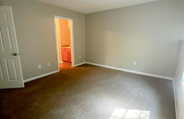 Beautiful 3-Bedroom Home with Spacious Yard and Modern Upgrades - Move in by 10/15/24 and get $100 GC Gallery 3