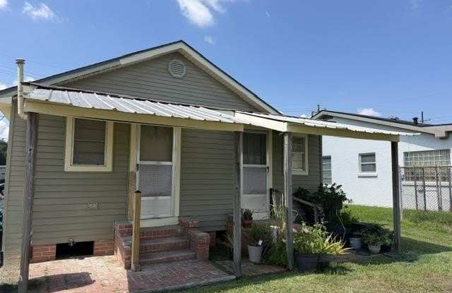 306 Suthon Avenue Gallery 3