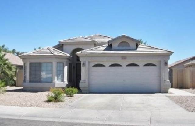 5763 W Freeway Lane photos photos