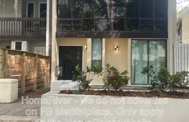 2455 W Palm Dr photos photos