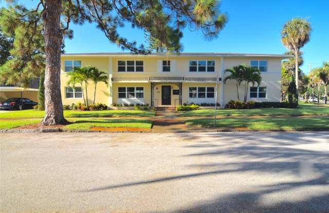 606 12TH AVENUE NE photos photos