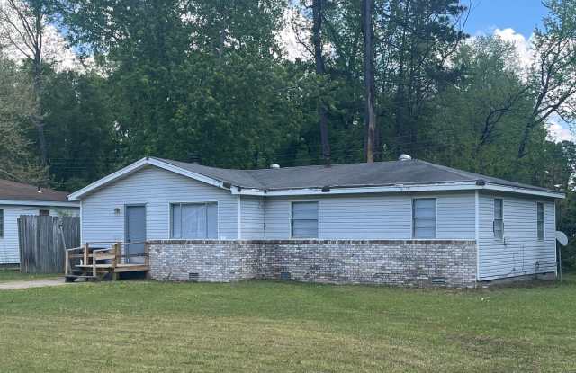 $1,195 - 3 Bedroom 1.5 Bathroom House In Jacksonville photos photos