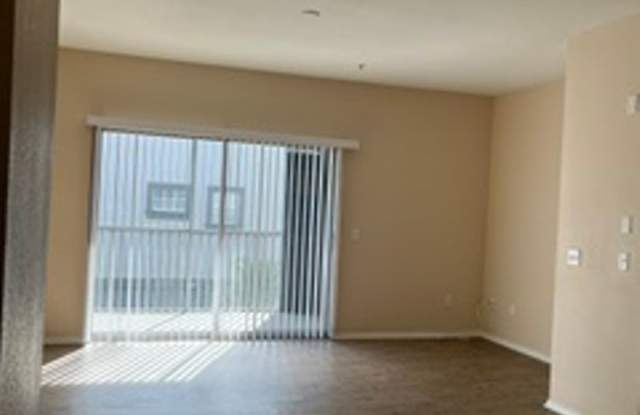 $250 OFF FIRST MONTHS RENT! - The Preserve at Temple Terrace Gallery 3