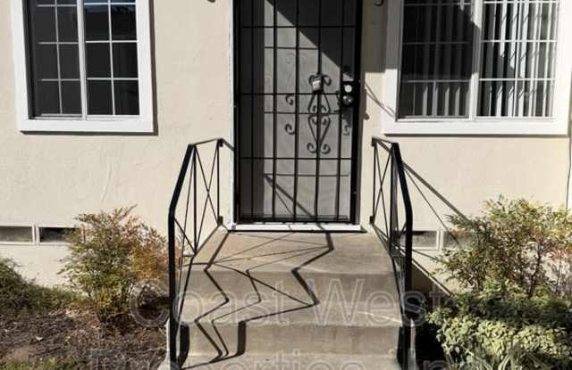 4425 College Avenue Gallery 1