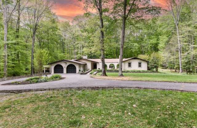 7833 Willowbrook Rd photos photos