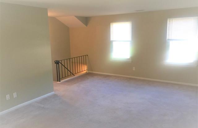 1628 BLUEBIRD DRIVE Gallery 2