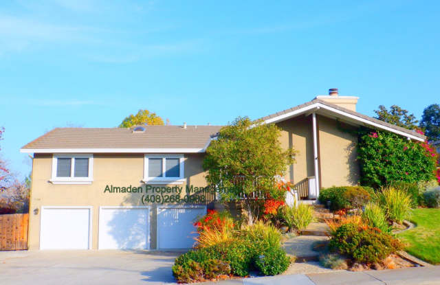 Must See Custom Home! Great Schools, Central A/C & Pets Negotiable! photos photos