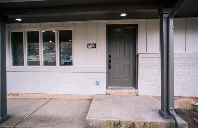 732 Hilsop Dr photos photos
