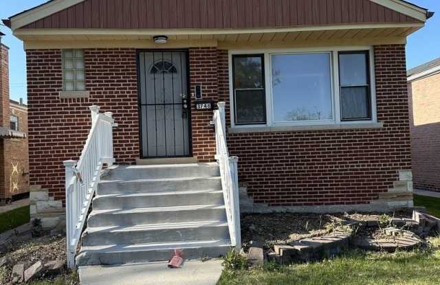 3748 W 82nd Street photos photos
