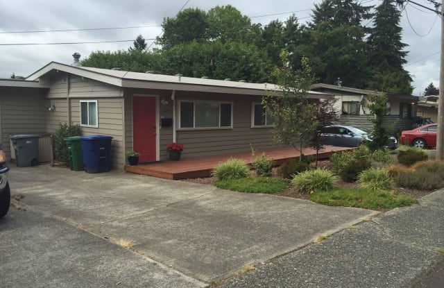 2605 NE 9th Street - 2605 Northeast 9th Street, Renton, WA 98056