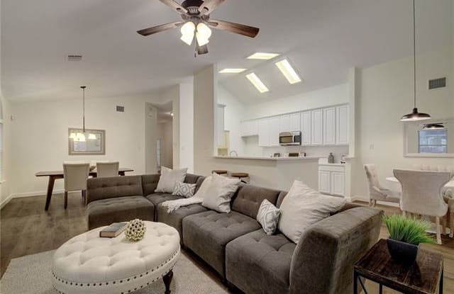 10613 Hendon ST - 10613 Hendon Street, Austin, TX 78748