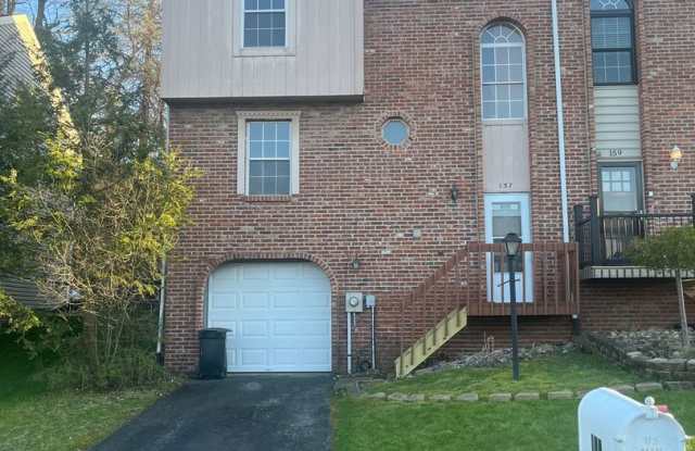 Charming 3BR Townhome in Pittsburgh photos photos
