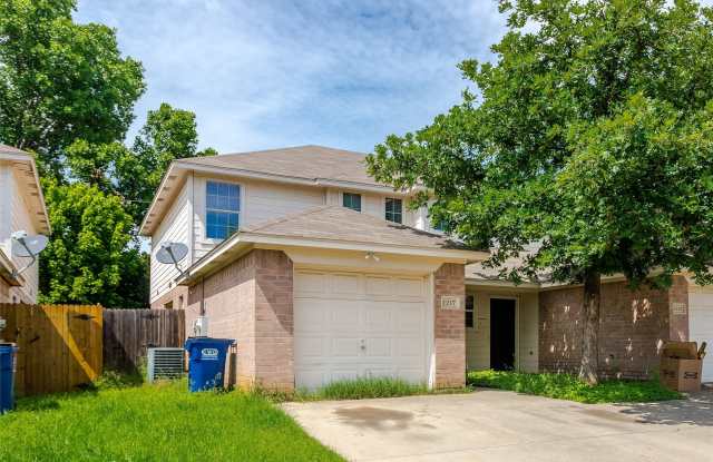 1217 Village Garden Drive Gallery 2