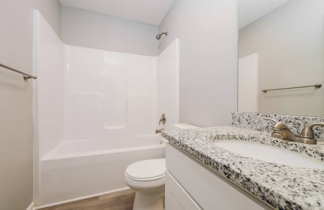 912 Northwest High View Drive Gallery 2