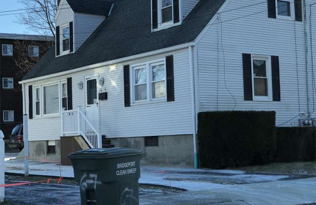 77 Crowther Avenue photos photos