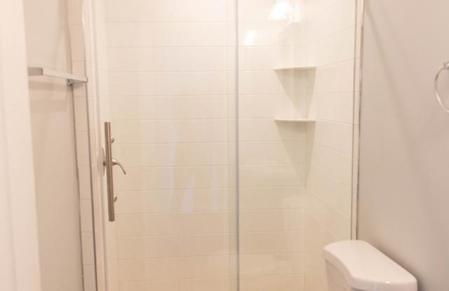 1715 Monument St photos photos