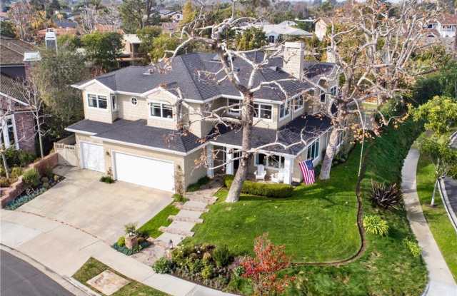 1501 Galaxy Drive Gallery 2