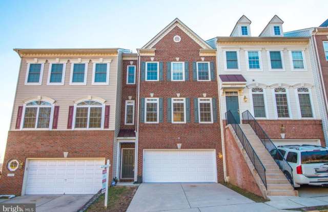 Grand House close to Huntington Metro - 3305 Beechcliff Drive, Groveton, VA 22306