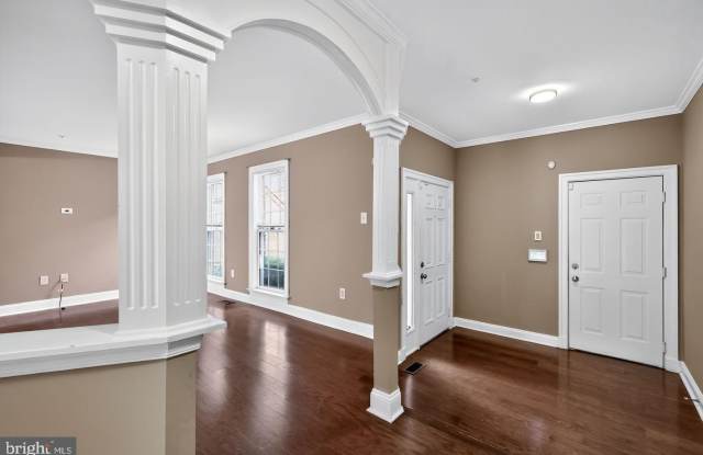 3240 SPRIGGS REQUEST Way Gallery 2