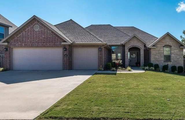 3403 Crosswinds  BLVD photos photos