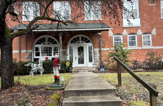 12 Poplar Street photos photos