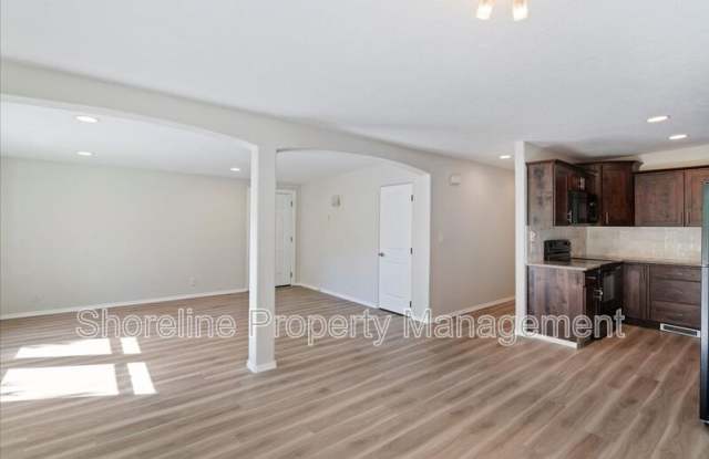 2607 N Lancaster Drive photos photos