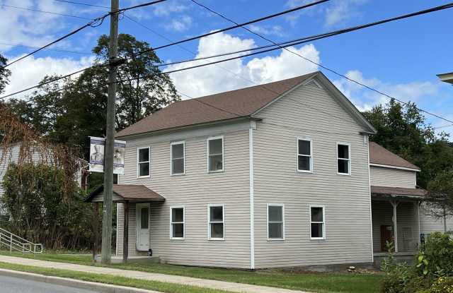 207 E Main Street unit: #1 photos photos