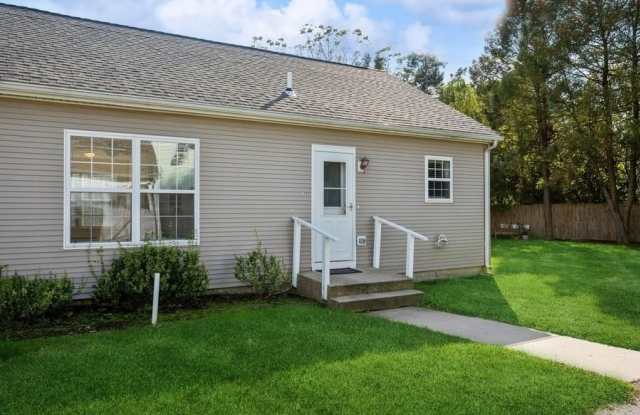 1000 9th Street - 1000 9th Street, Greenport West, NY 11944
