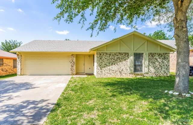 2908 S Meadow Drive - 2908 South Meadow Drive, Fort Worth, TX 76133