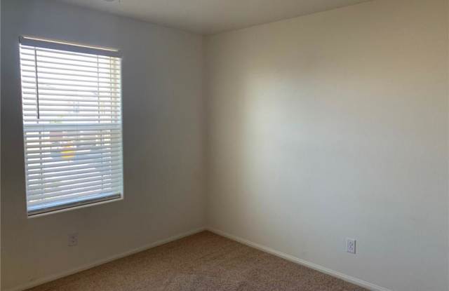 10220 RUGGLES MANSION Avenue Gallery 4