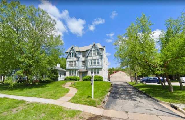 125 Bodley - 125 East Bodley Avenue, Kirkwood, MO 63122
