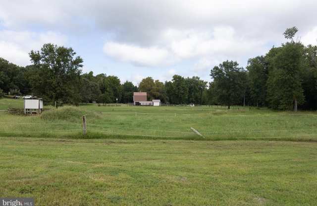 24120 COLTON POINT Road Gallery 4