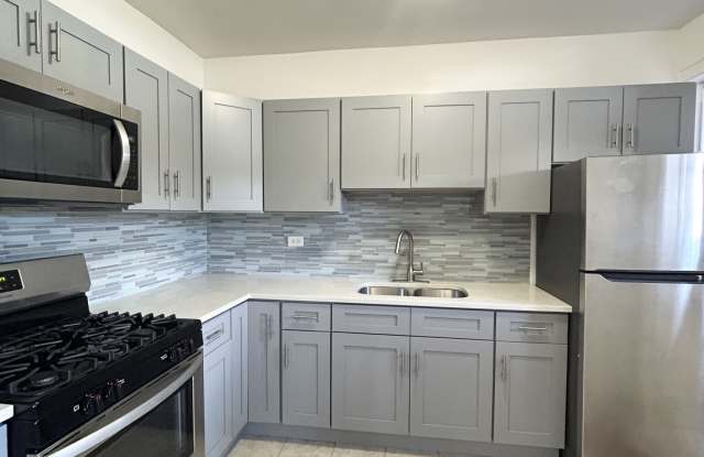 4450 W George St photos photos