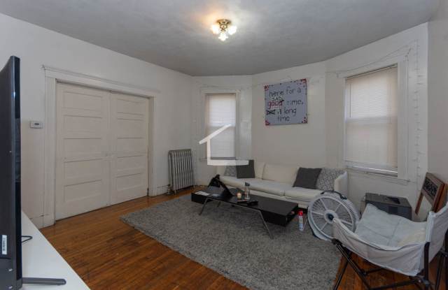 Huge 3 bed near BU and the Green Line in Allston! photos photos