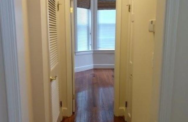17 4th St SE 2 Gallery 3
