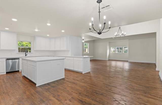 314 N Anglin Street photos photos