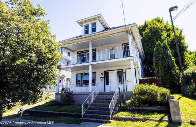 1314 WYOMING AVE(top floor) Avenue photos photos