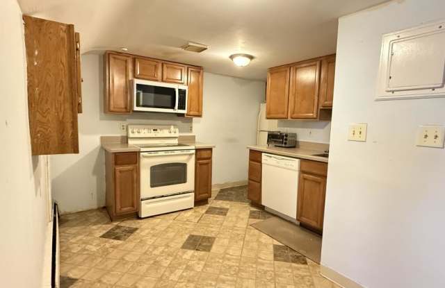 100 Lanark Rd. photos photos