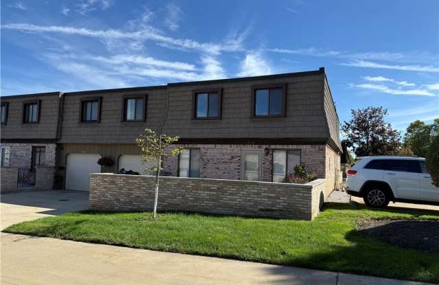817 Tollis Parkway Gallery 1