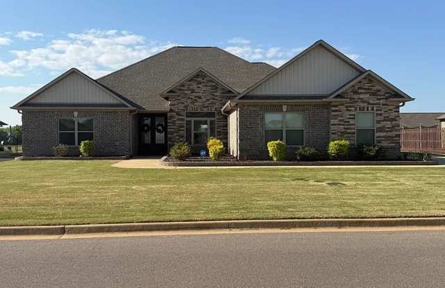 Welcome home to your dream retreat in the stunning Highland Ridge community! photos photos