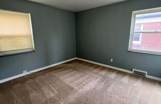 5665 Outer Drive East Gallery 3