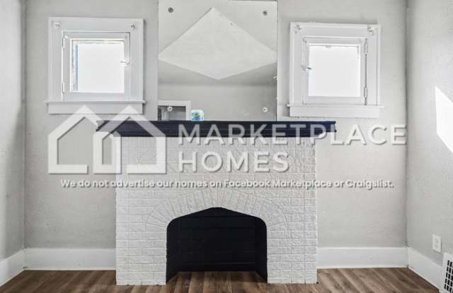 15457 Cloverlawn Ave Gallery 3