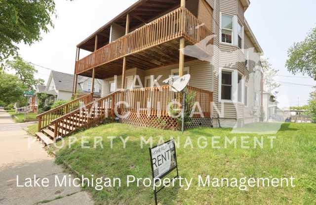 943 Baldwin Street SE photos photos