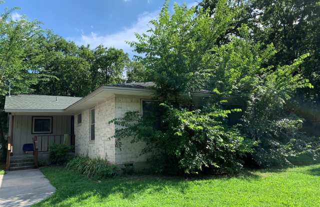 1715 Crow St - 1715 Crow Street, Denton, TX 76201